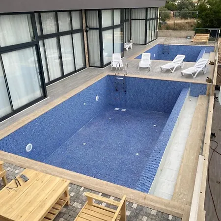 Ada Loft Vilă *
